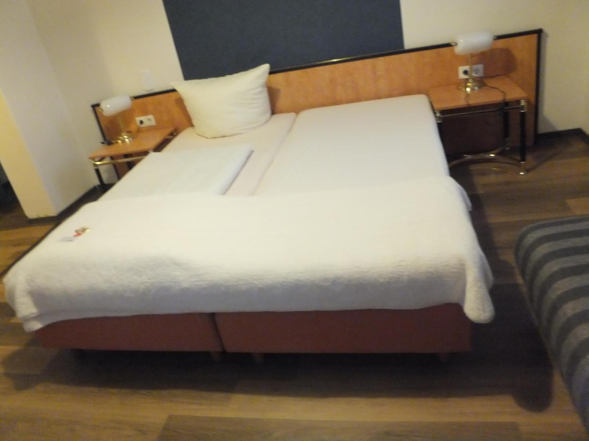 格鲁特林酒店 黑沃斯特 外观 照片